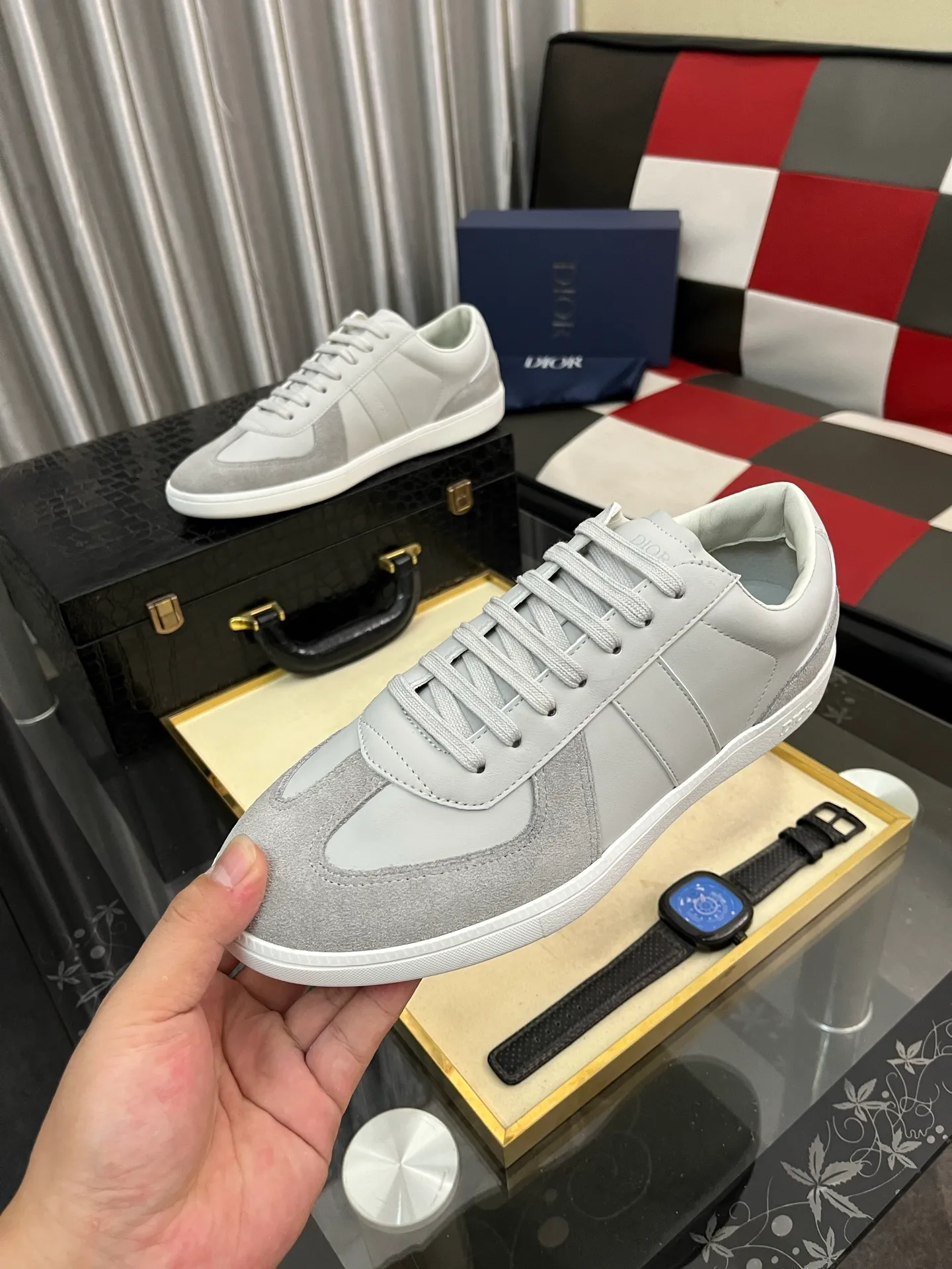 Men's shoes 💰380⌚️⌚️ 【Dior*DIAO】original quality.~ Unique modern style sneakers. 🏃A must-have casual shoe for trendy men😍😍 Original brand imported from Italy, imported original leather, sheep lining (refuses to discolor and grind feet) Sole: Original sole provided by the original factory, French lazy style design ⚠️Fit to the feet, original quality, super comfortable original sole. Code number: 38-448️⃣Colors available